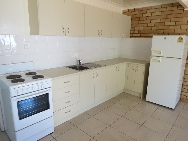 1/38 Baker Street, Emerald QLD 4720