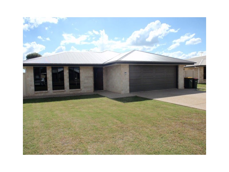 71 Blue Gums Drive, Emerald QLD 4720