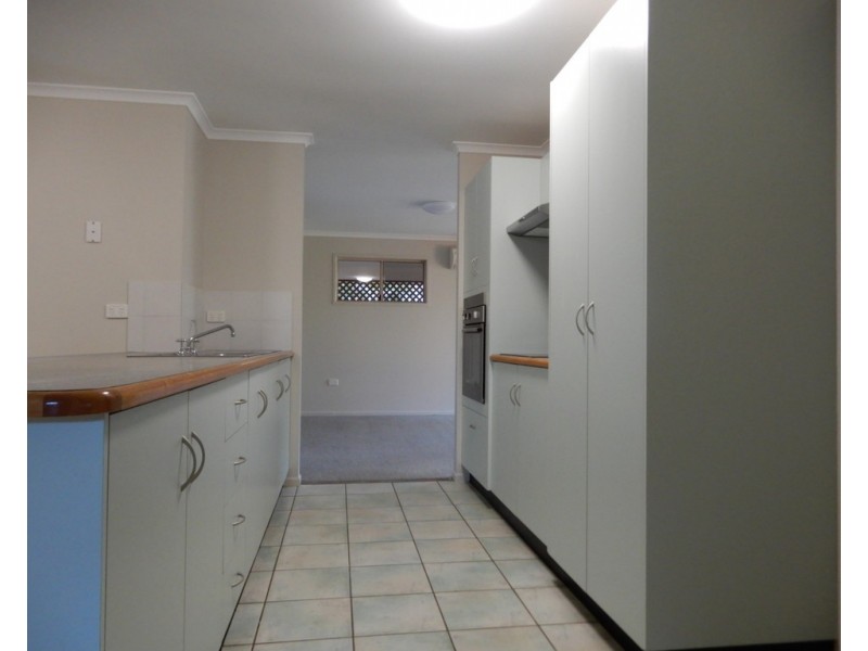 53 Staal Crescent, Emerald QLD 4720