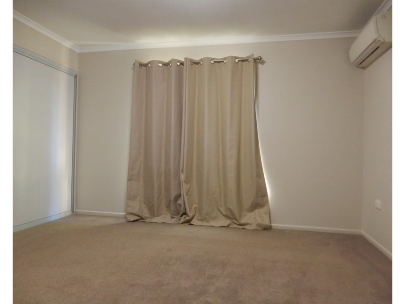 53 Staal Crescent, Emerald QLD 4720