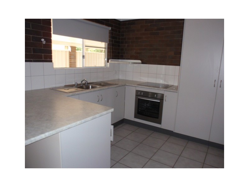 1 Fysh Street, Emerald QLD 4720