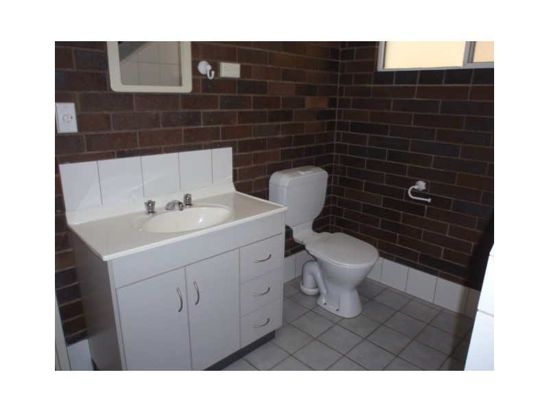 1 Fysh Street, Emerald QLD 4720
