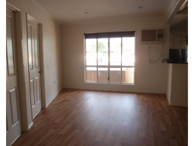 42 Riverview Street, Emerald QLD 4720