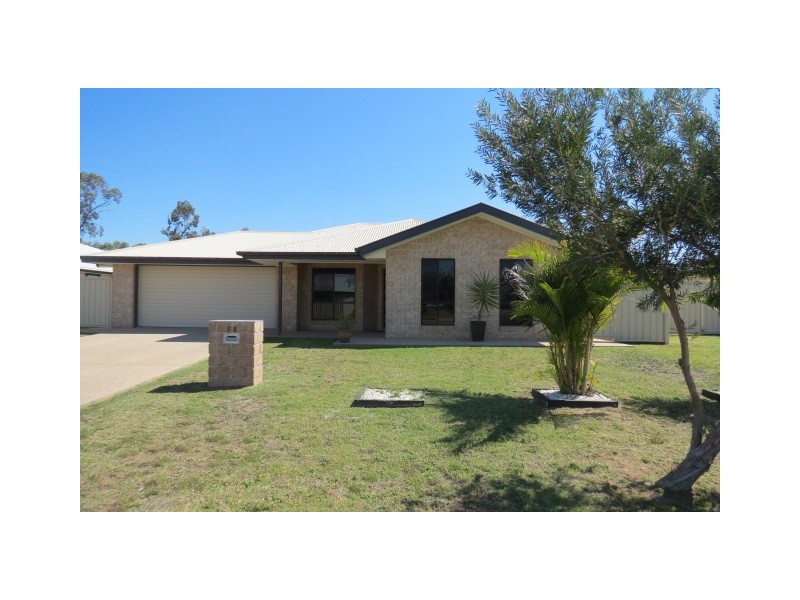 34 Wright Street, Emerald QLD 4720