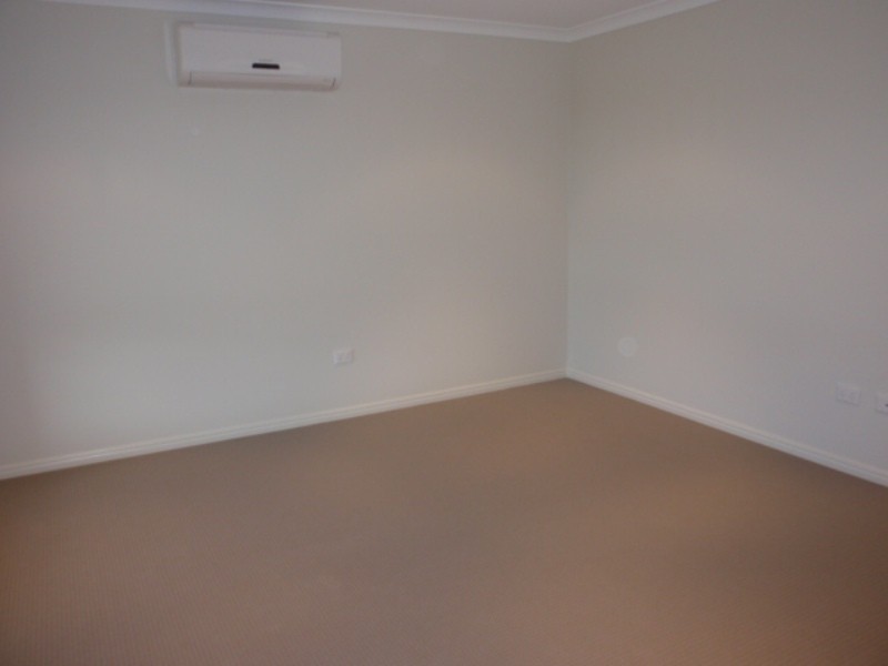 34 Wright Street, Emerald QLD 4720