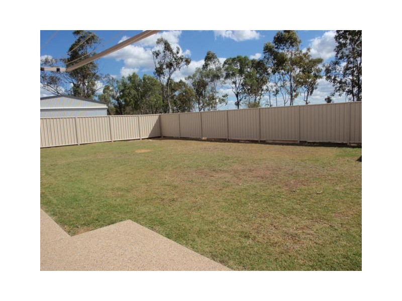 34 Wright Street, Emerald QLD 4720