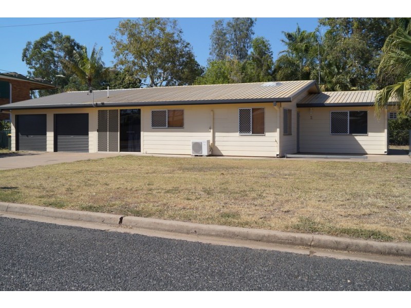 2 Bucholz Place, Emerald QLD 4720