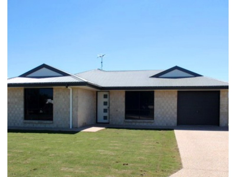 36 Long Street, Emerald QLD 4720