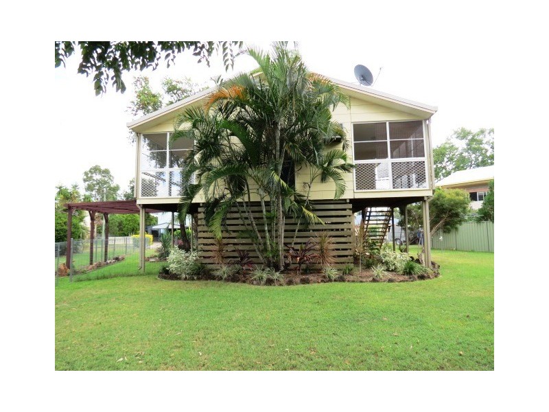 16 Roseanne Road, Emerald QLD 4720