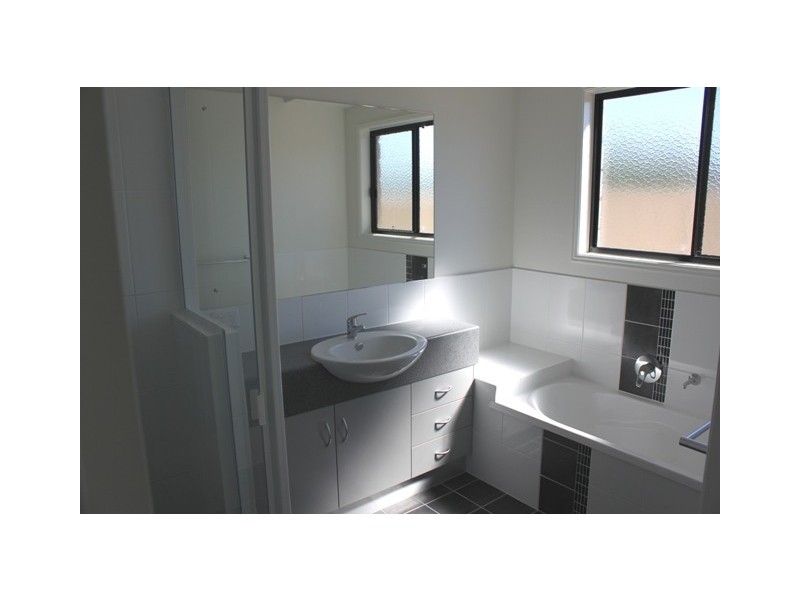 1/10 Chandon Court, Emerald QLD 4720