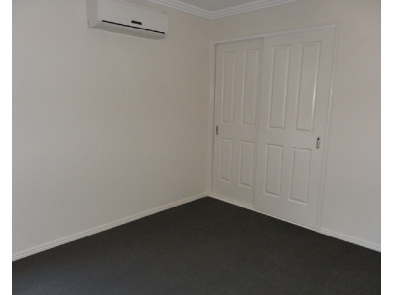 42 Wright Street, Emerald QLD 4720