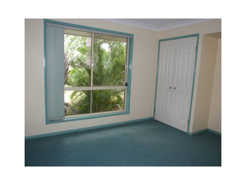 1/12 Kookaburra Court, Emerald QLD 4720