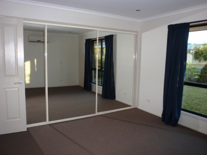 11 Chandon Court, Emerald QLD 4720