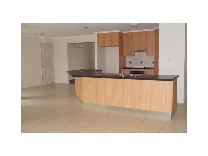 11 Chandon Court, Emerald QLD 4720