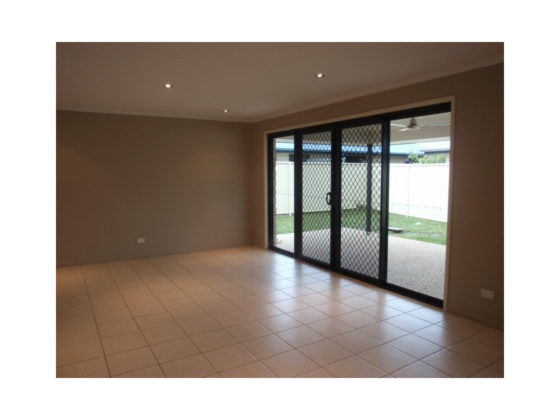 27 Haswell Street, Emerald QLD 4720