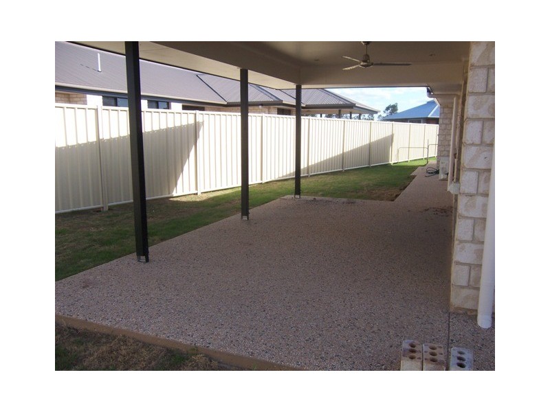 27 Haswell Street, Emerald QLD 4720