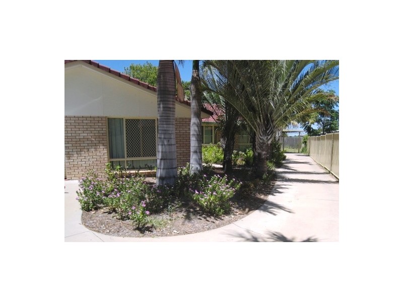 2/12 Kookaburra Court, Emerald QLD 4720