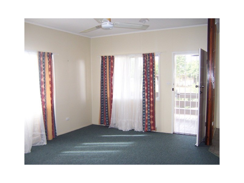 109 Harris Street, Emerald QLD 4720