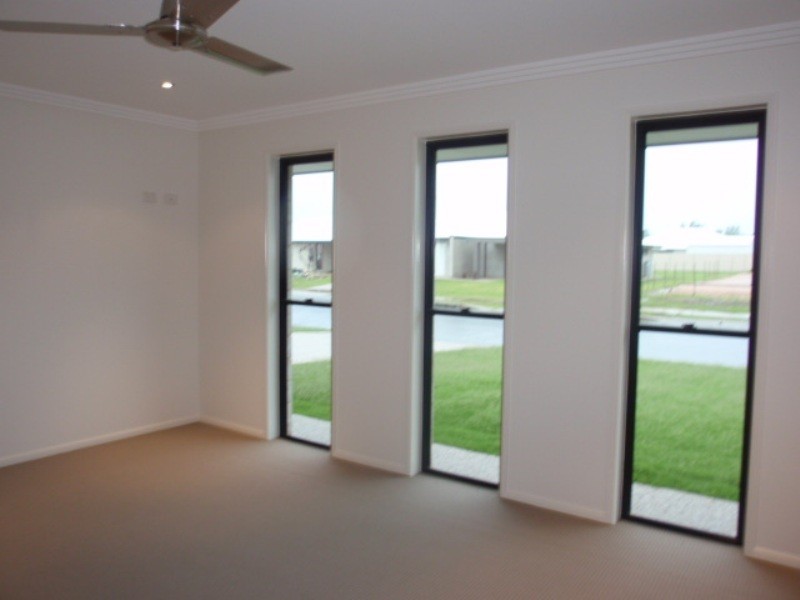 38 Wright Street, Emerald QLD 4720