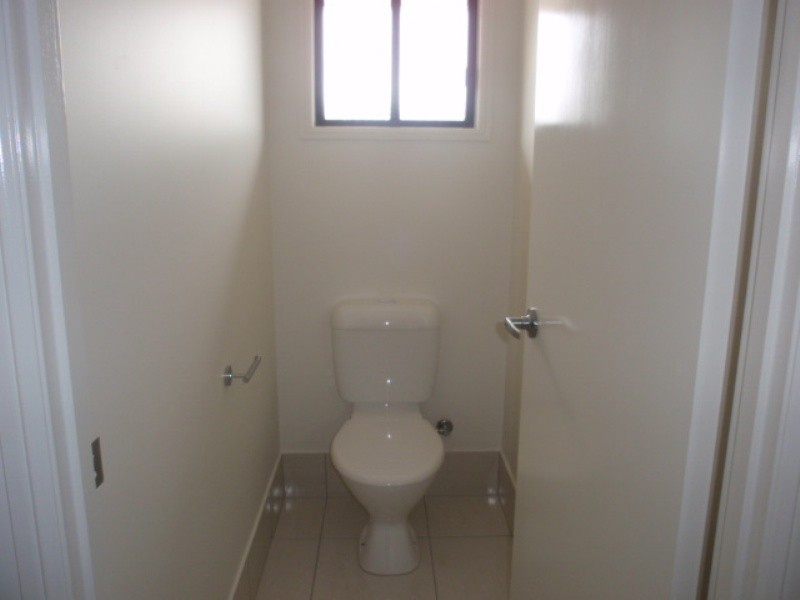 38 Wright Street, Emerald QLD 4720