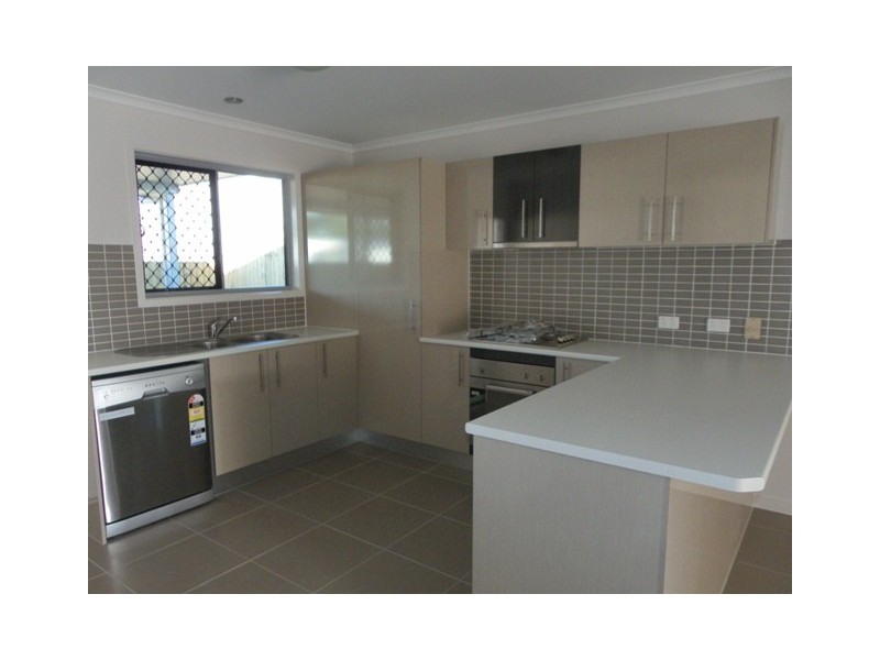 7/15 Roberts Street, Emerald QLD 4720