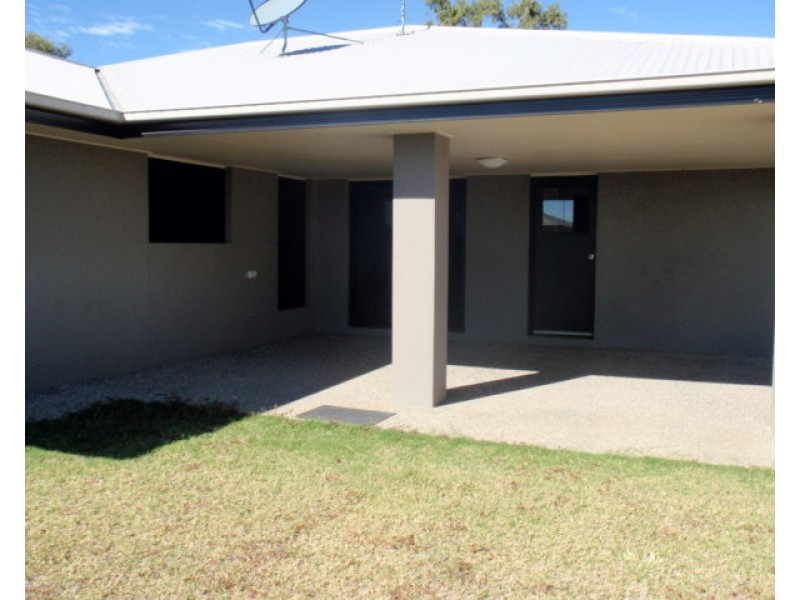 14 Pressler Road, Emerald QLD 4720