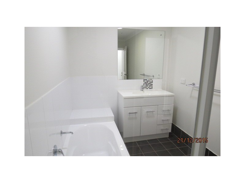 3/38 Long Street, Emerald QLD 4720