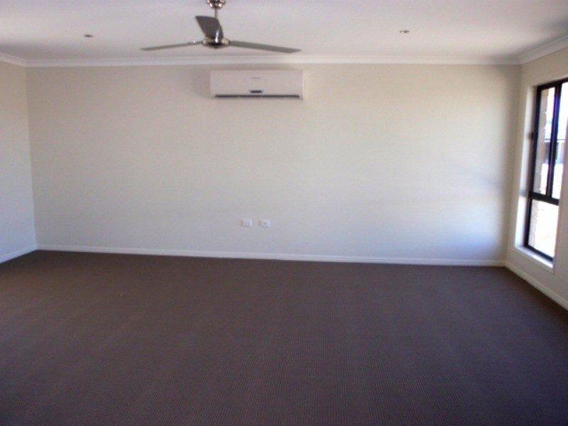 4 Wright Street, Emerald QLD 4720