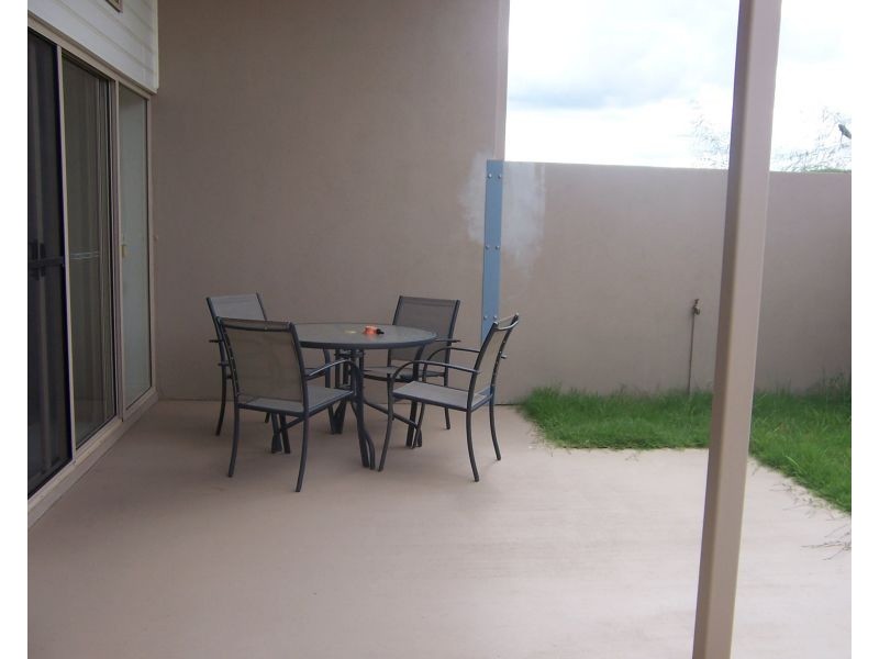 3/10 Guy Street, Emerald QLD 4720