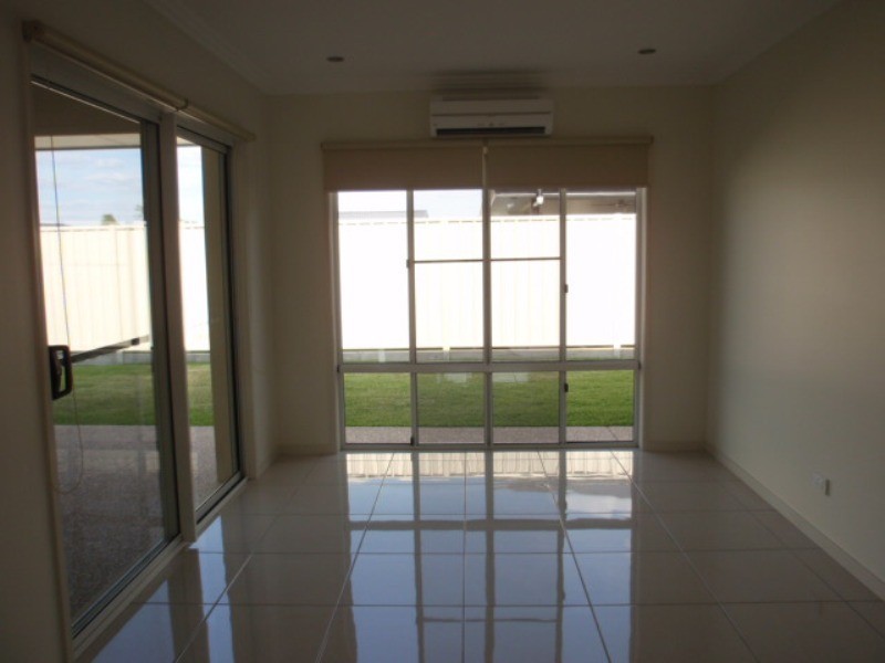 1/10 Wright Street, Emerald QLD 4720