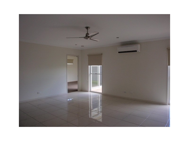 1/10 Wright Street, Emerald QLD 4720
