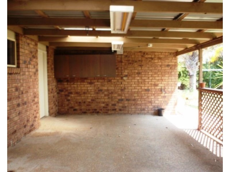 70 Staal Crescent, Emerald QLD 4720