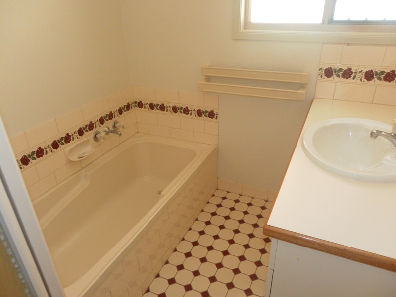 14 APPLICATION APPROVED Akubra Drive, Emerald QLD 4720