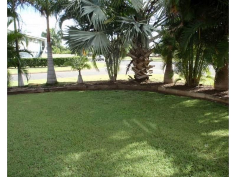 98 Moody Street, Emerald QLD 4720