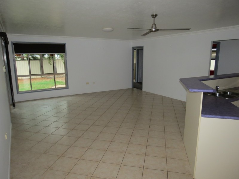 19 Callaghan Street, Emerald QLD 4720