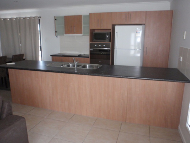 1/44 Bailey Street, Capella QLD 4723