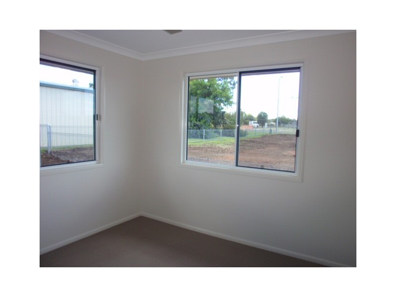 4 Scotts Peak Drive, Capella QLD 4723