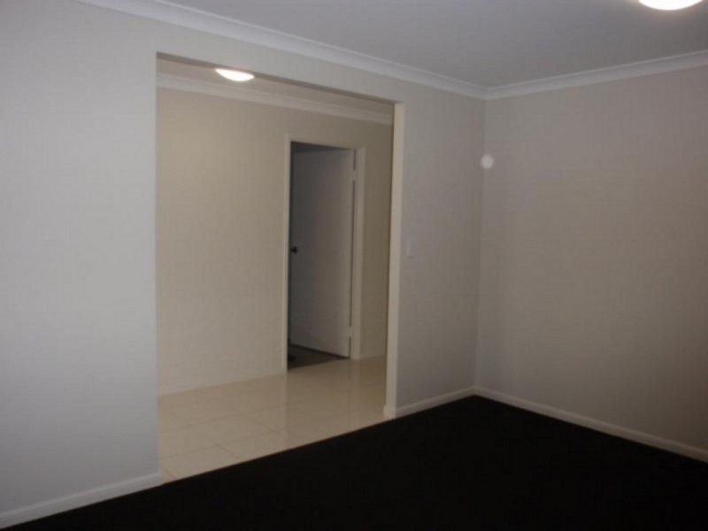 6 Eagle Street, Emerald QLD 4720