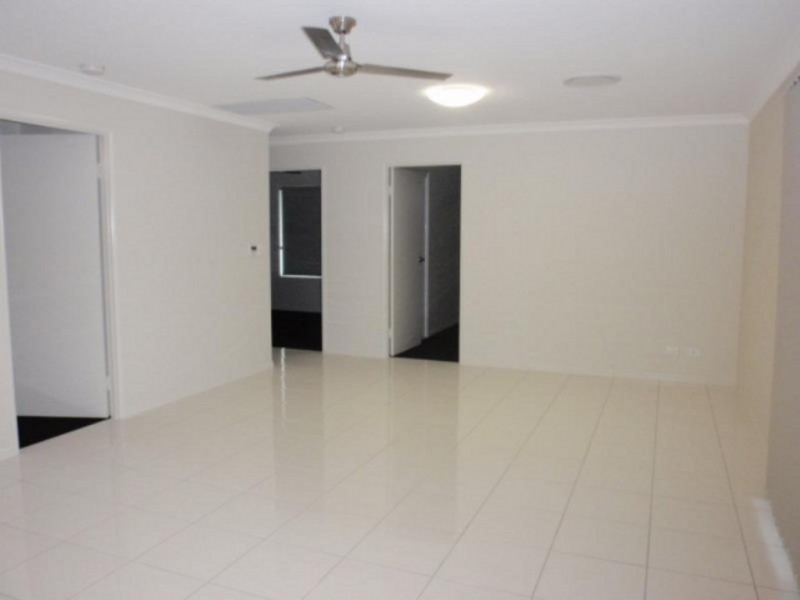 6 Eagle Street, Emerald QLD 4720