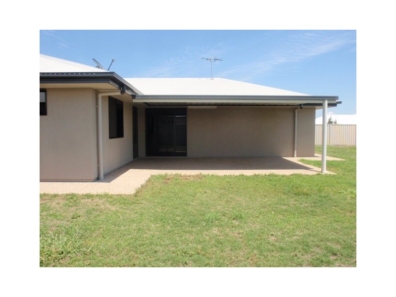 6 Eagle Street, Emerald QLD 4720