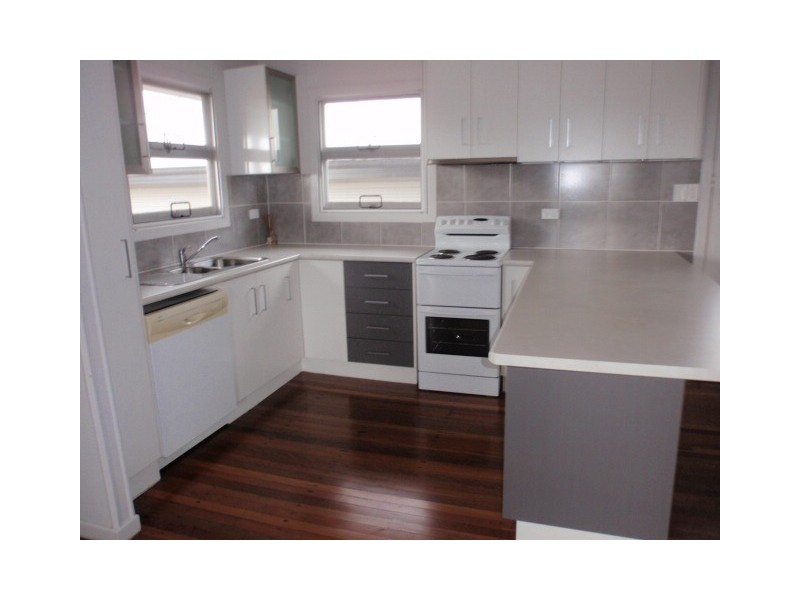 24 Glengallan Road, Emerald QLD 4720