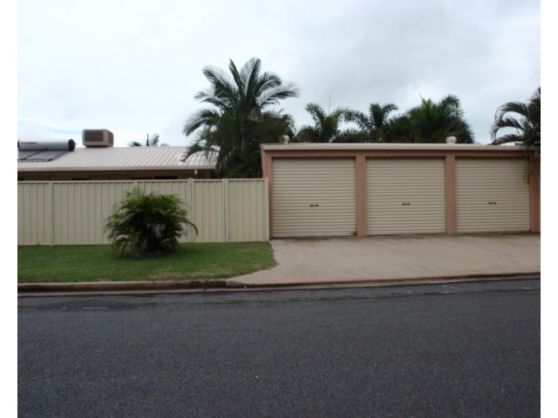 9 Fern Court, Emerald QLD 4720