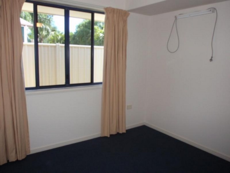 19 Roseanne Road, Emerald QLD 4720