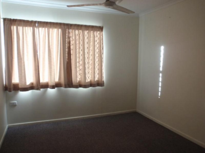 11 Carbeen Place, Emerald QLD 4720
