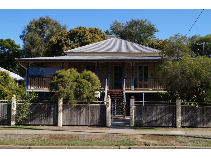 89 Borilla Street, Emerald QLD 4720