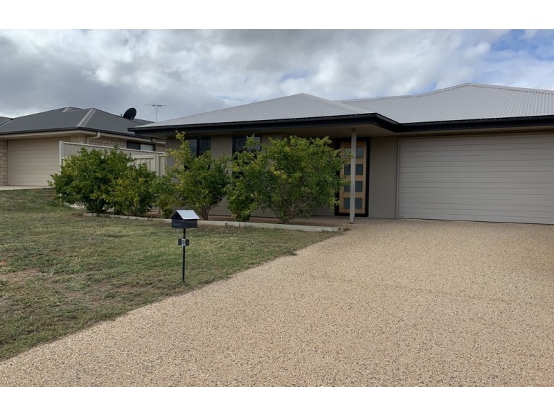 9 Lightening Street, Emerald QLD 4720