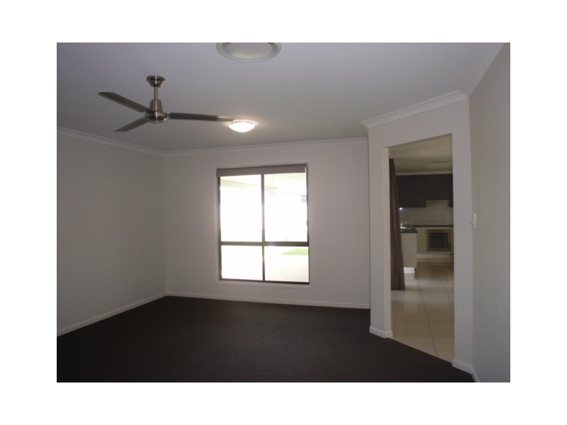 7 Eagle Street, Emerald QLD 4720