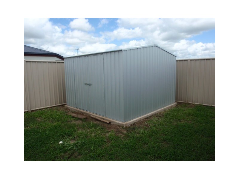 7 Eagle Street, Emerald QLD 4720