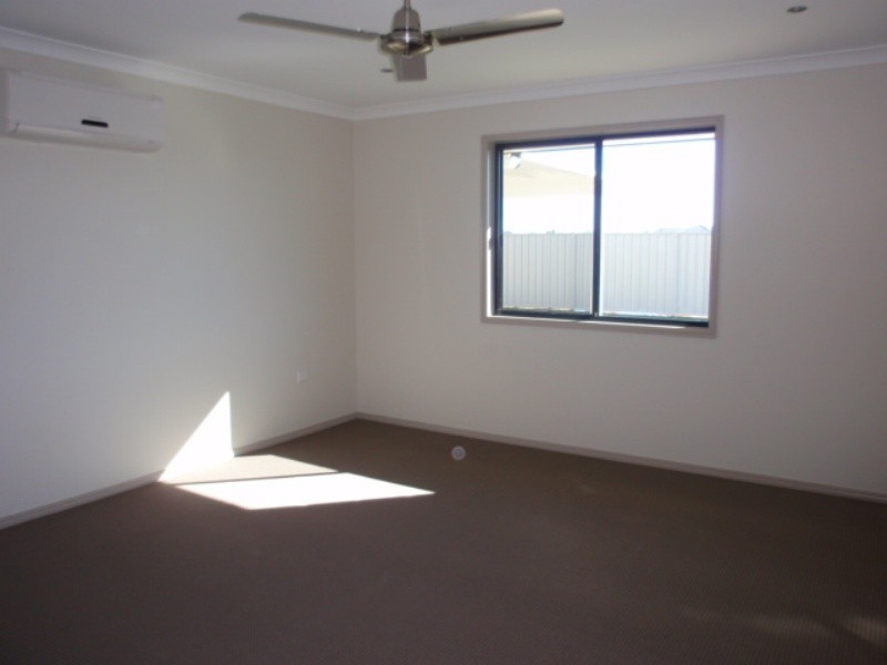 9 Wright Street, Emerald QLD 4720