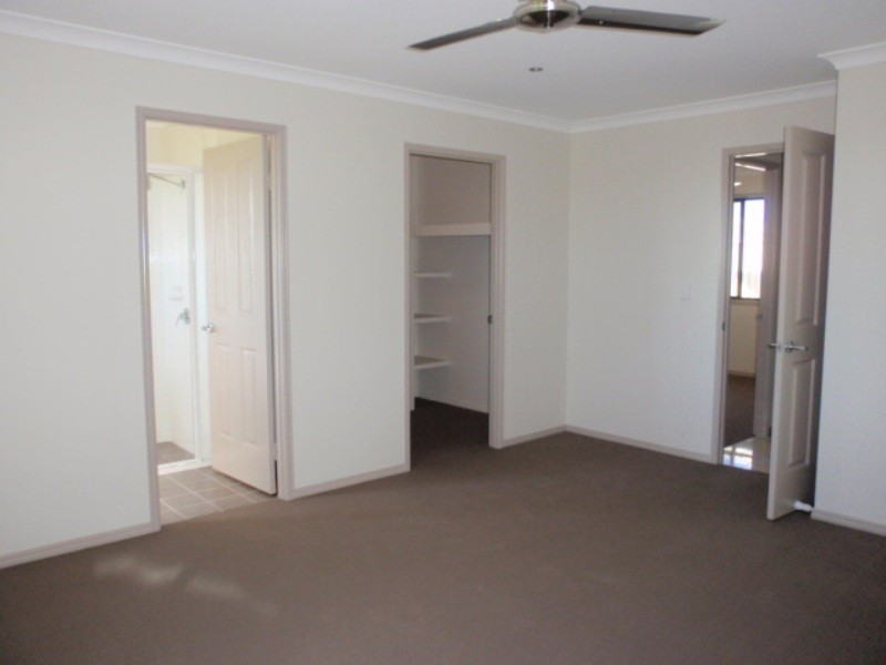 9 Wright Street, Emerald QLD 4720